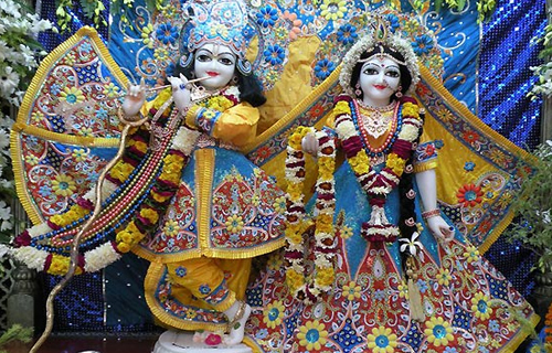 Krishna Temples Mathura Tour Taxi Service